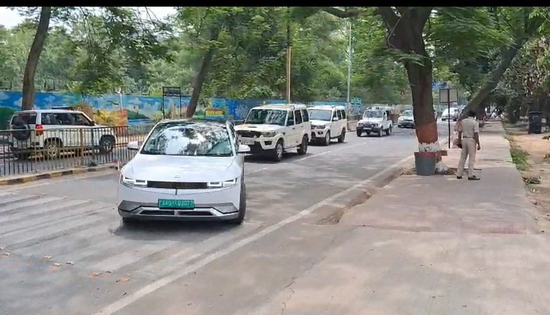 नीतीश कुमार दिल्ली रवाना