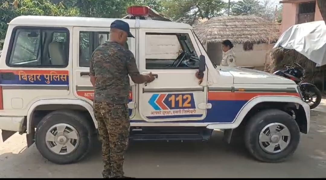 बगहा में महिला पुलिस अधिकारी समेत डायल 112 पुलिस टीम को बनाया बंधक