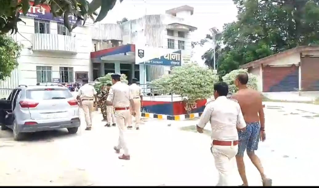 गोपालगंज में रेड करने गई पुलिस टीम पर हमला