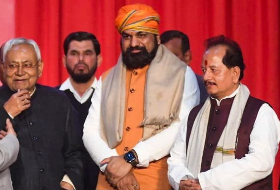 चुनाव खत्म होने के बाद एक्शन में नीतीश सरकार, जिले के प्रभारी मंत्रियों की जारी की सूची..