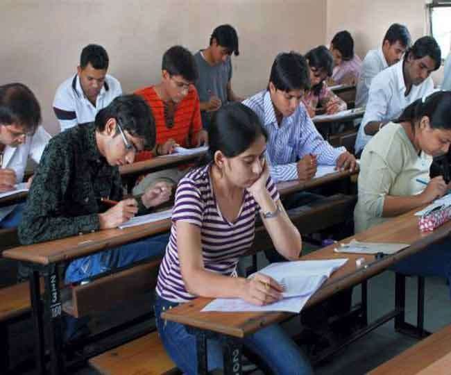 NEET परीक्षा पेपर लीक कांड में आरोपी इंजीनियर निलंबित, SC भी सख्त..
