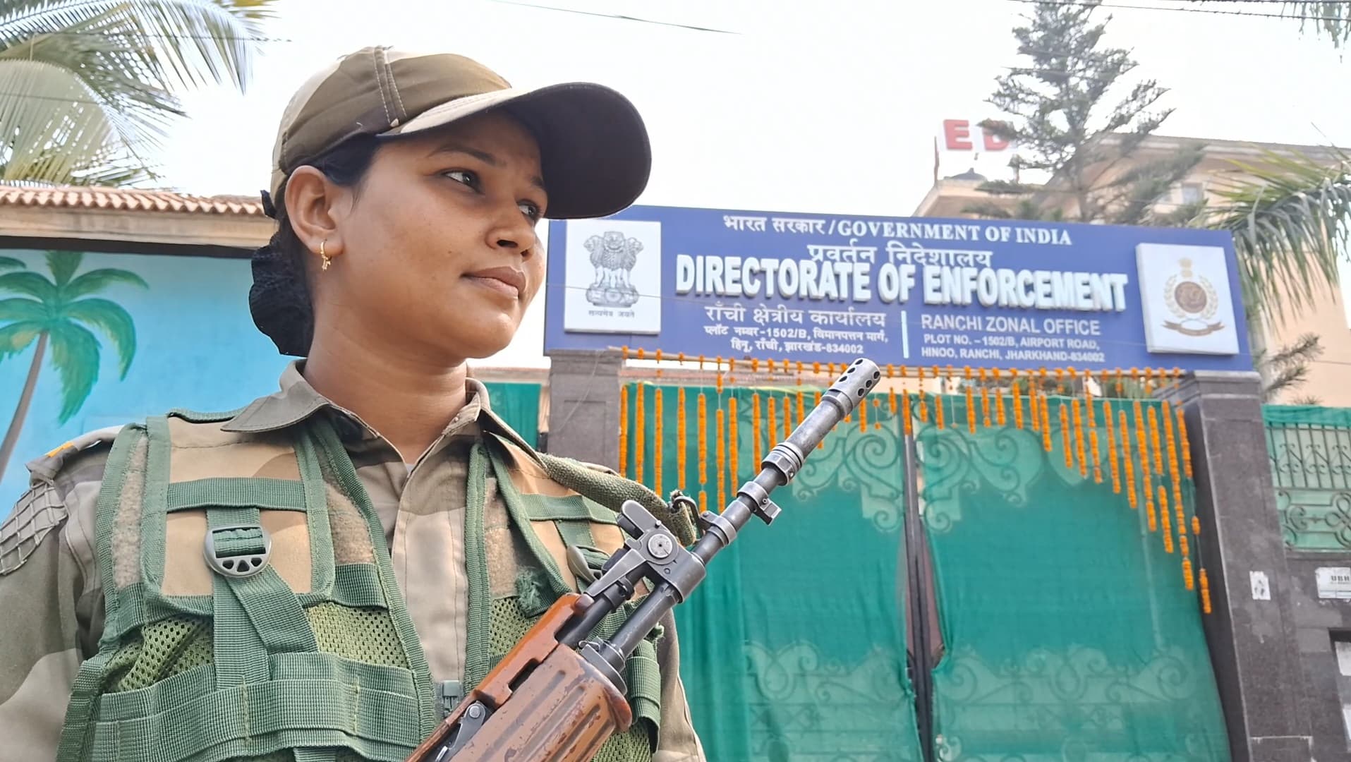 झारखंड में ईडी ने कांग्रेस विधायक पूर्व मंत्री योगेंद्र साव और अंकित राज को नोटिस भेजा है....