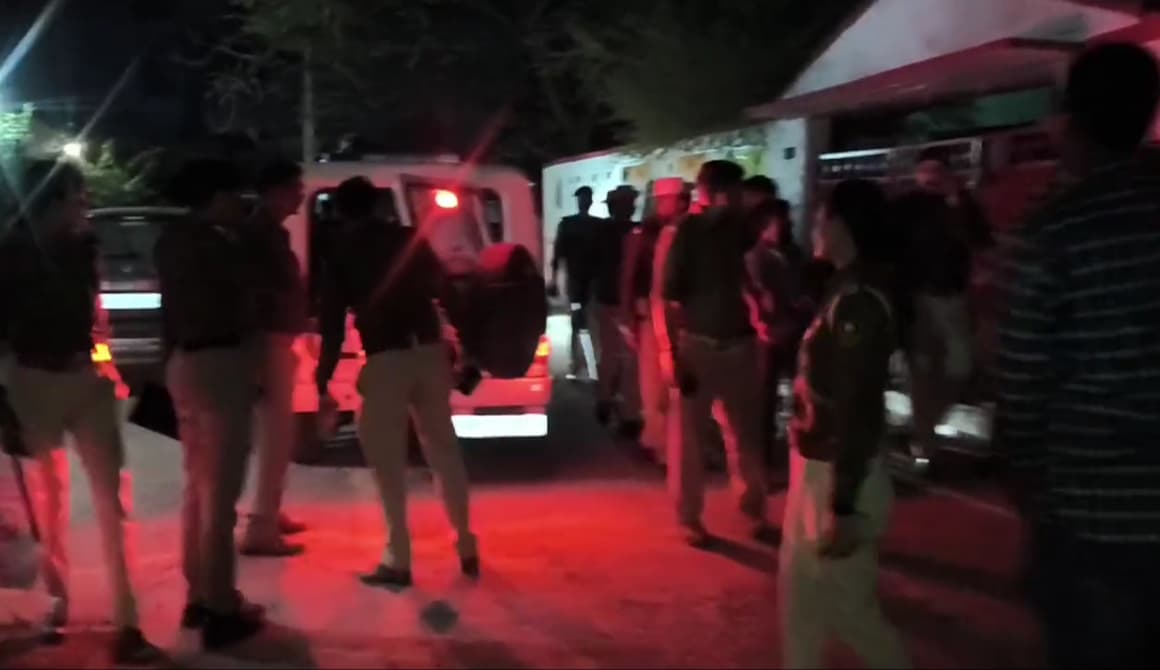 पटना के नौबतपुर में खून की होली, अपराधियों ने चाचा और उनके दो भतीजा को मारी गोली..