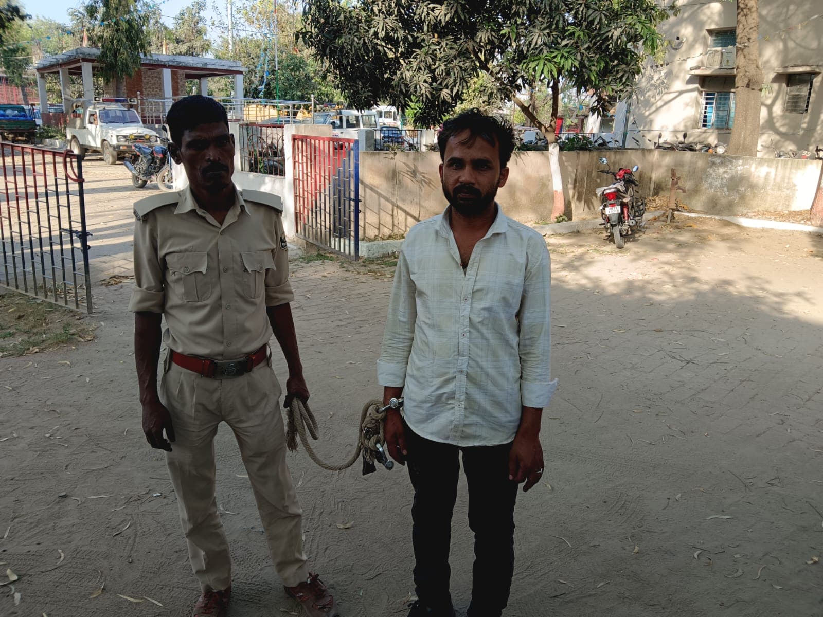 25 हजार के इनामी अपराधी को सहरसा पुलिस ने गिरफ्तार किया..