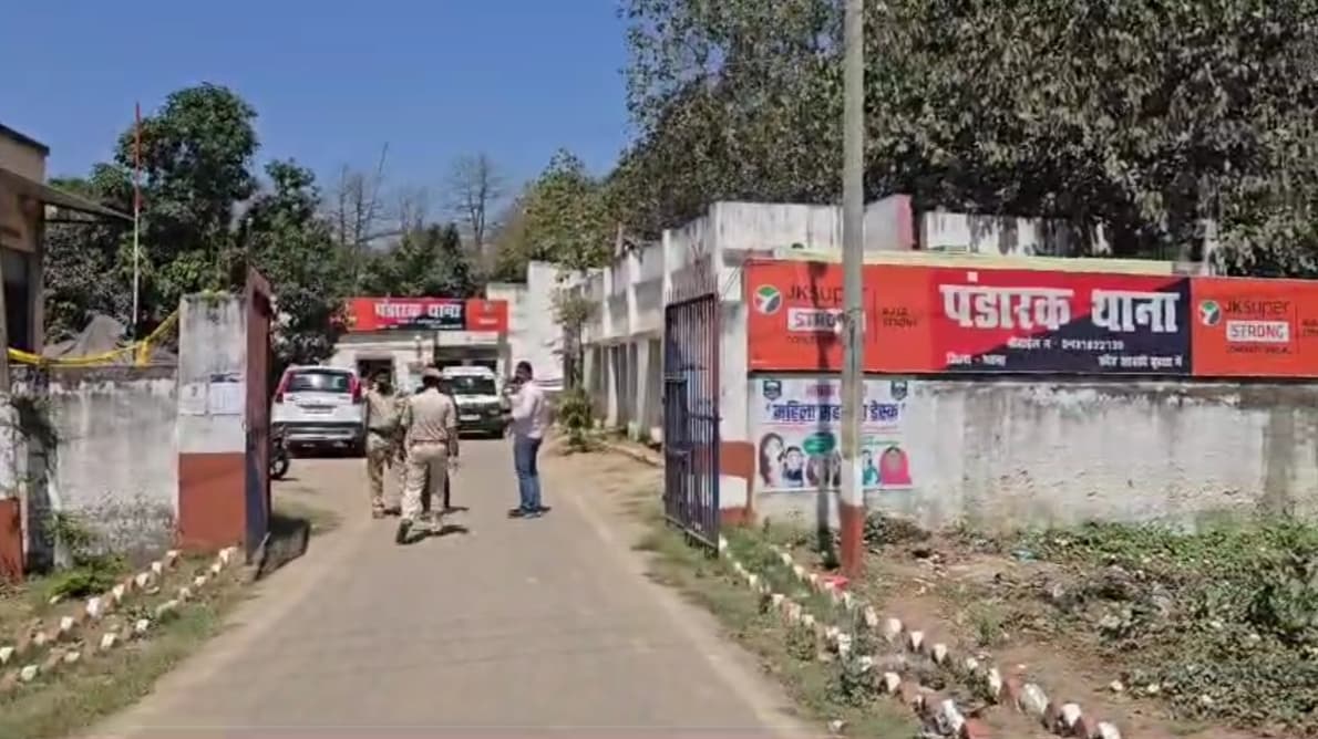 पटना के पंडारक थाना में घुसकर धक्का-मुक्की , दो पुलिसकर्मी हुए जख्मी..