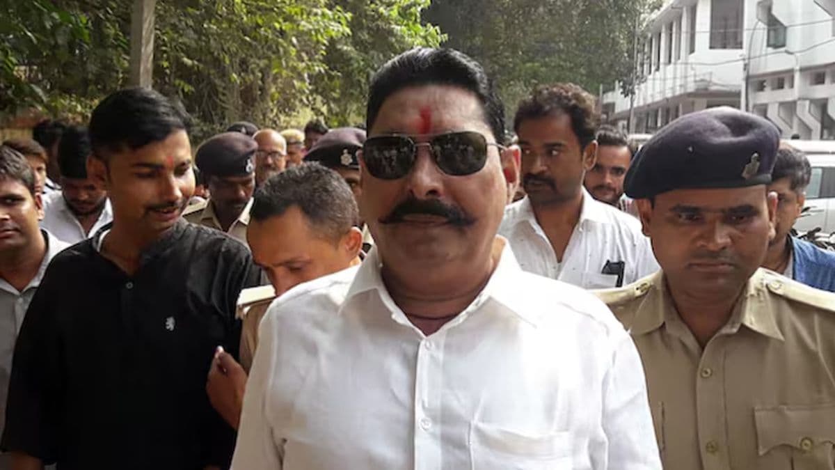 मोकामा के बाहुबली विधायक छोटे सरकार की आज की रात भी कटेगी जेल में? अब तक बेउर जेल नहीं पहुंचा रिहाई आदेश...