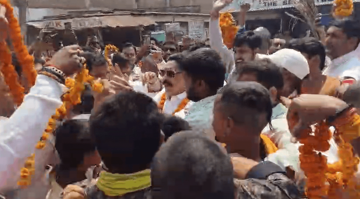 रिहाई के बाद पहली एंट्री में दिखा दम, बाढ़ में अनंत सिंह के स्वागत में उमड़ी भारी भीड़