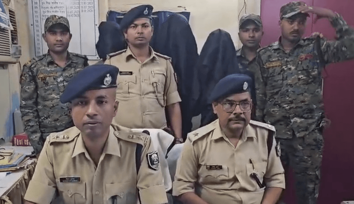 दिन में मासूम, रात में शातिर चोर! रोहतास में ऐसे चलता था बाइक चोरी का खेल