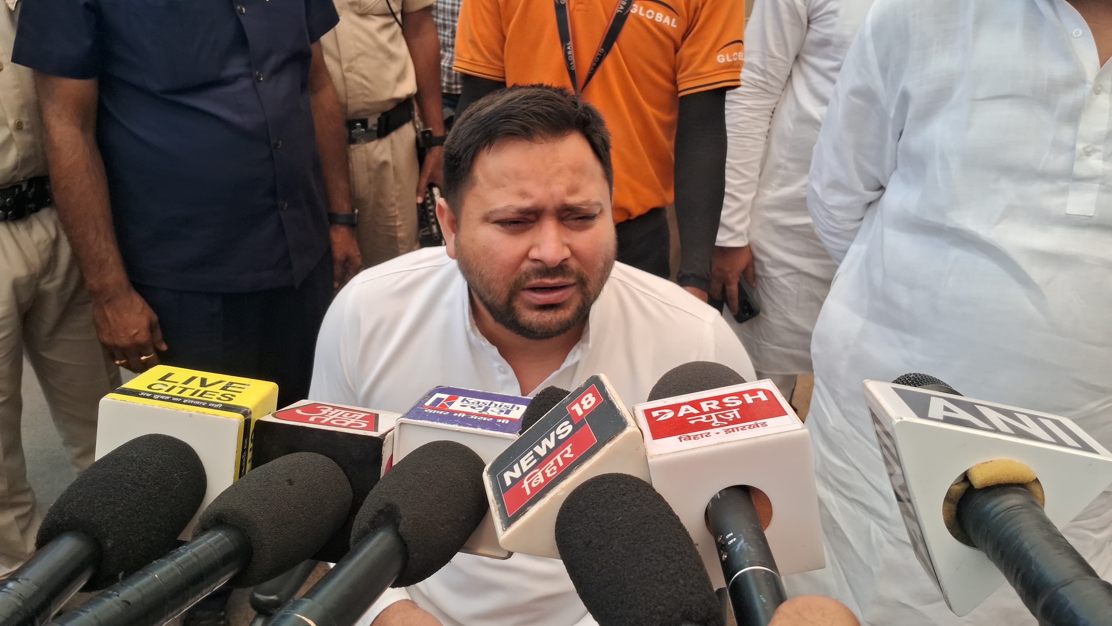 तेजस्वी का आरक्षण पर बयान