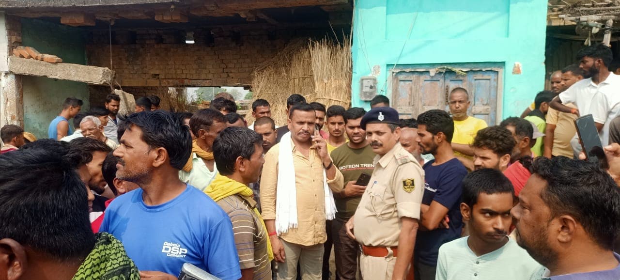 जमुई में परीक्षा देने जा रहे भाई-बहन के साथ हो गया बड़ा हादसा..