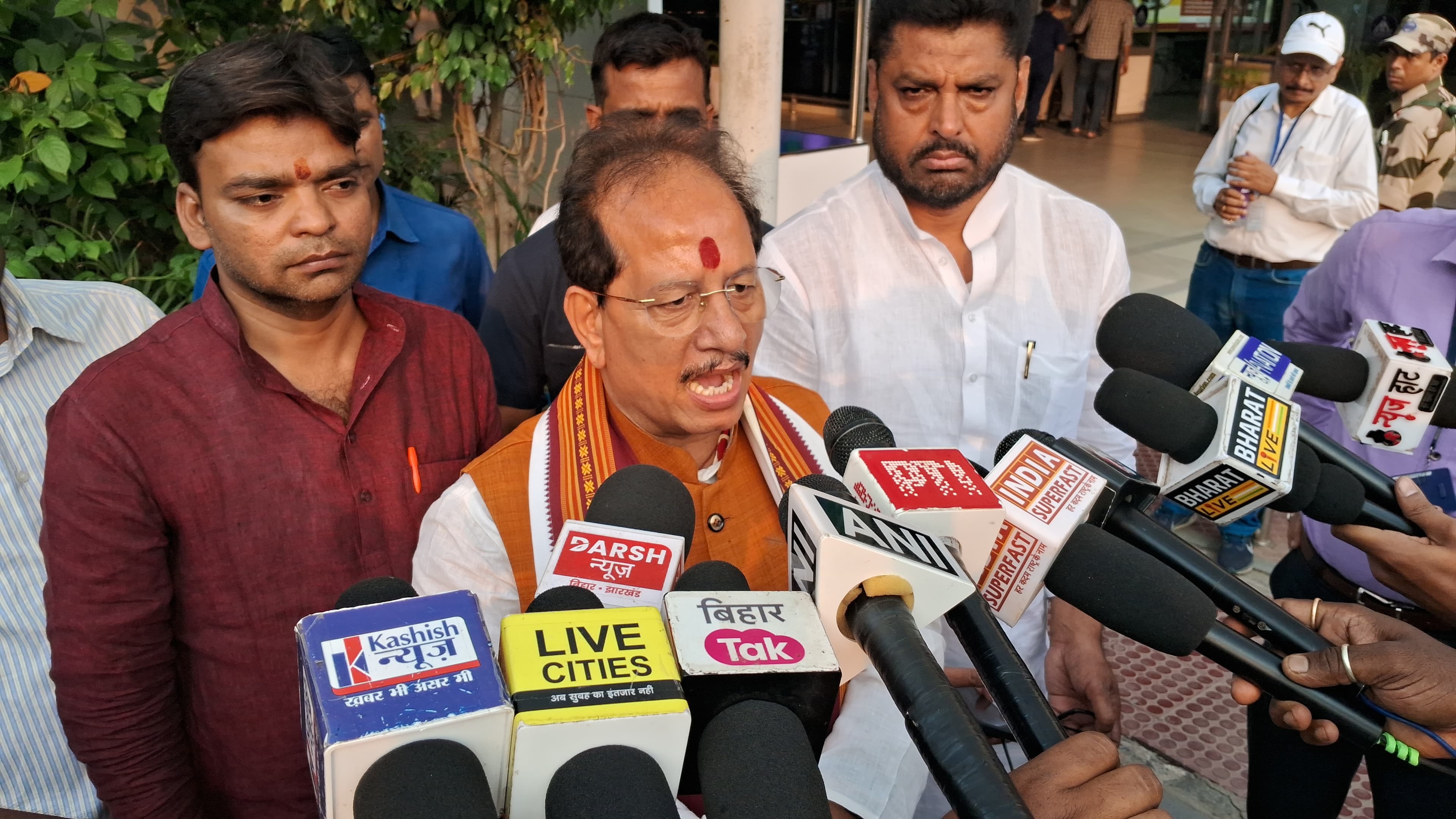 लालू यादव के खुजली वाले बयान पर विजय सिन्हा का बयान