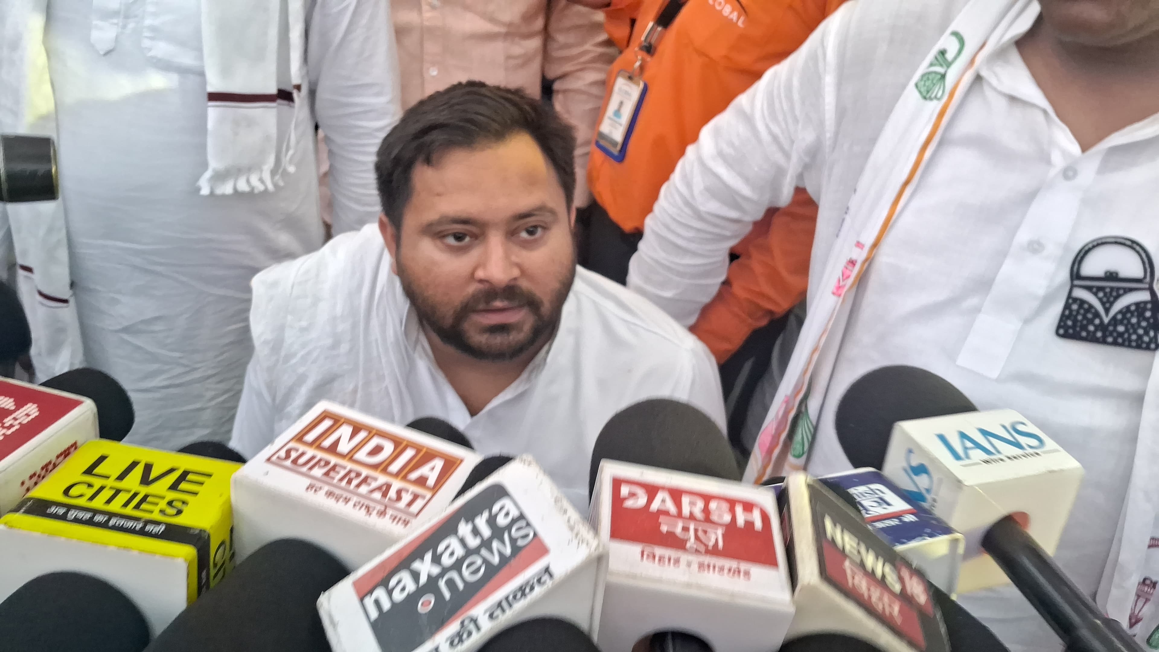 बीजेपी का एजेंट प्रशांत किशोर ,तेजस्वी