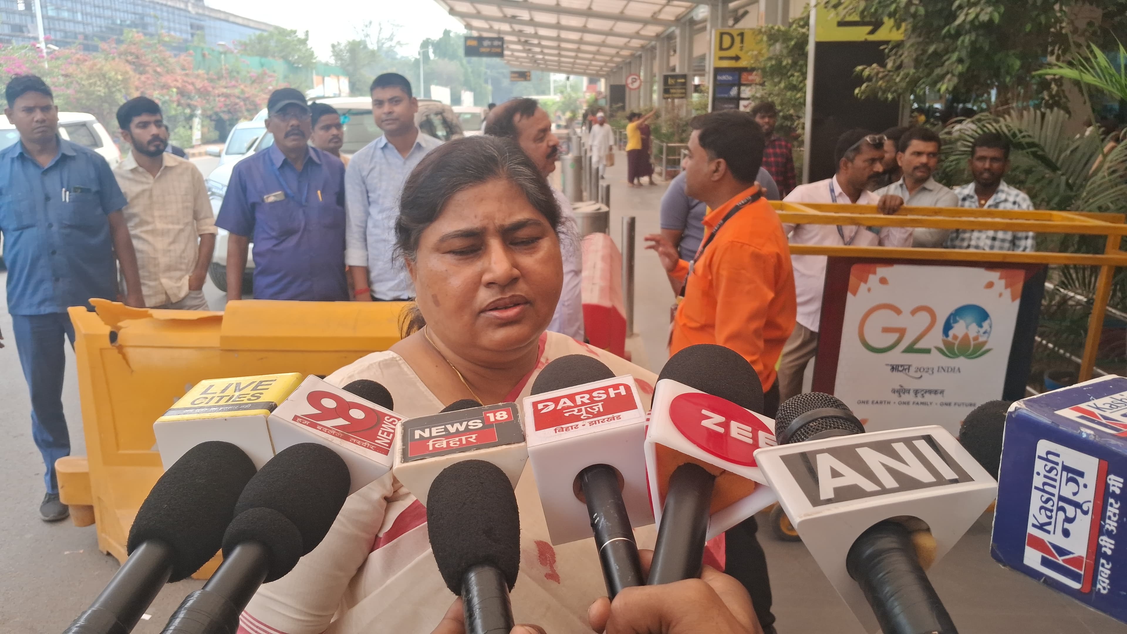 मंत्री लेसी सिंह ने विपक्ष पर किया हमला