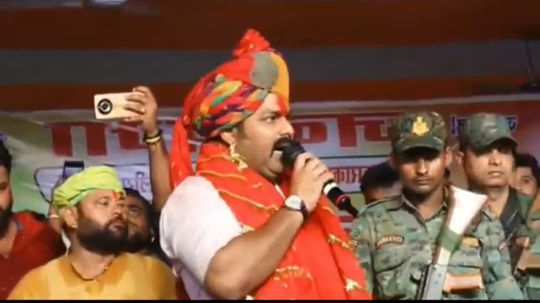 भोजपुरी स्टार पवन सिंह का चल रहा है जादू, एक किसान ने मुफ्त में जमीन ऑफर कर दी