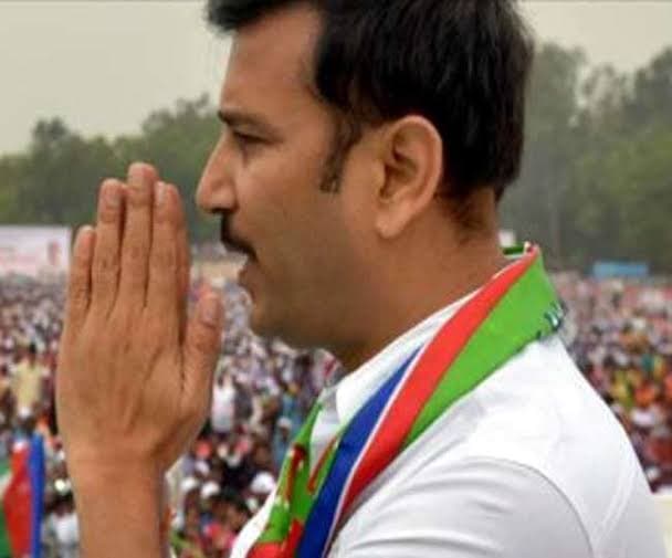 टुंडी में एनडीए की विशाल जनसभा आयोजित, चंद्र प्रकाश चौधरी को विजयी बनाने का किया आह्वान : सुदेश महतो