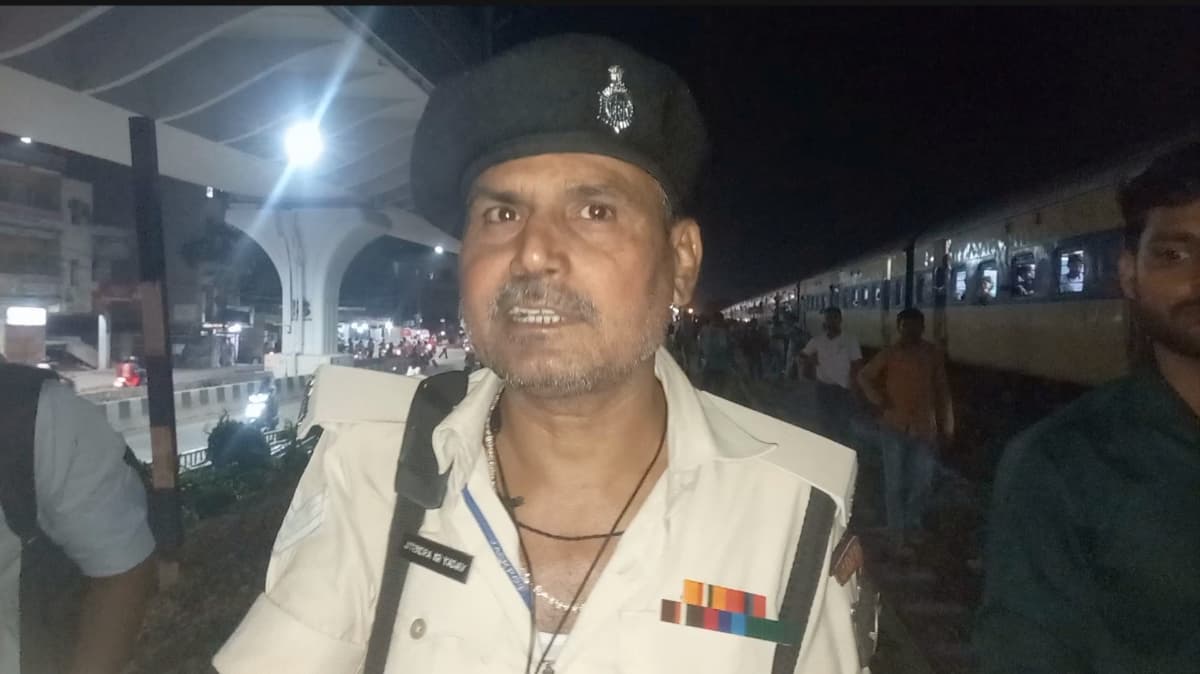 दुर्घटनाग्रस्त होने से बाल बाल बची गया-पटना EMU ट्रेन, जानें क्या हुआ?