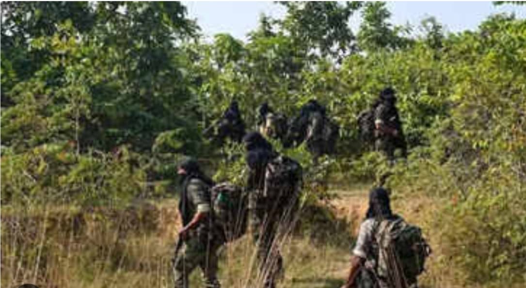 मुठभेड़ में सुरक्षा कर्मियों ने एक करोड़ के इनामी समेत 30 से ज्यादा नक्सलियों को मार गिराया..