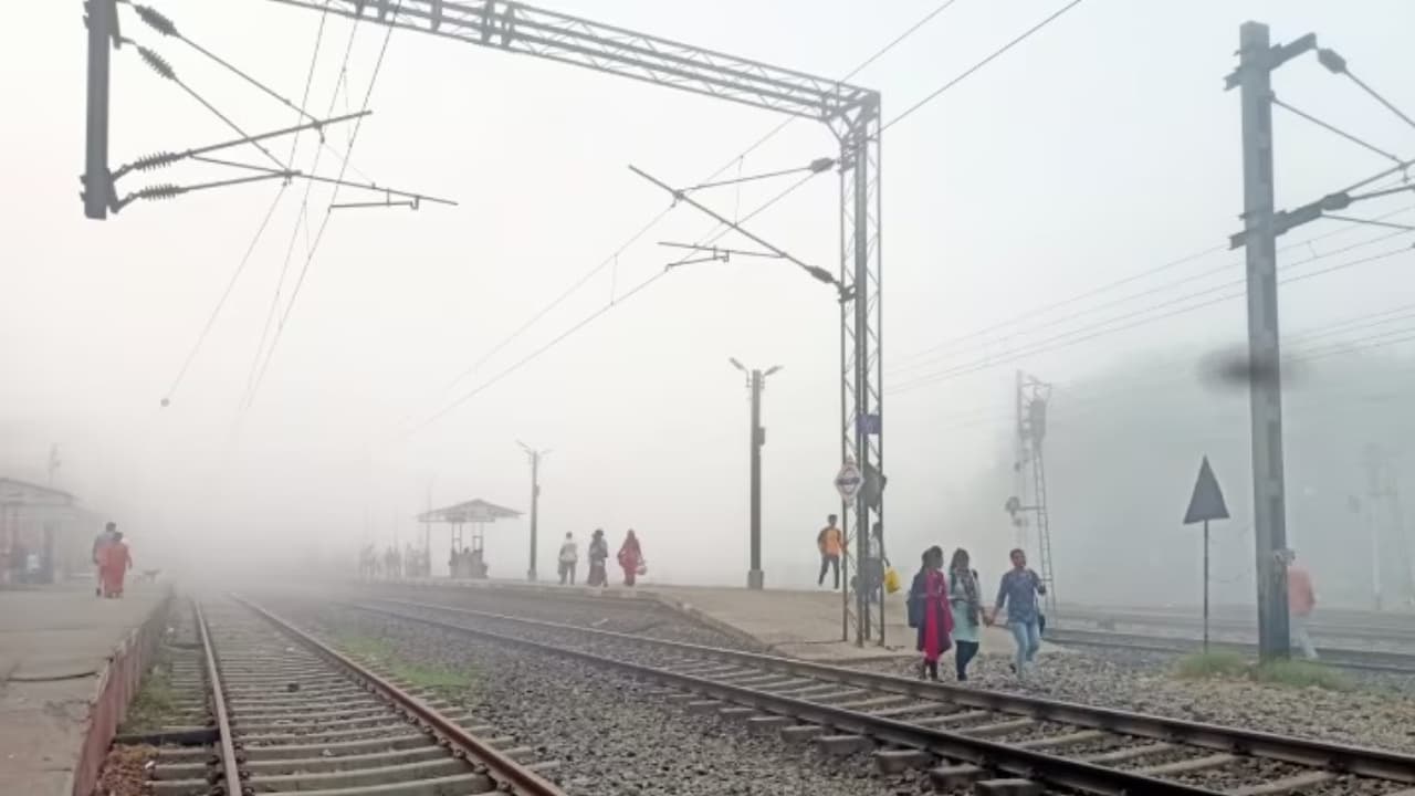 बिहार में पारा लुढ़कने से कंबलों में दुबक रहे लोग, कुछ दिनों में और गिरने वाला है तापमान