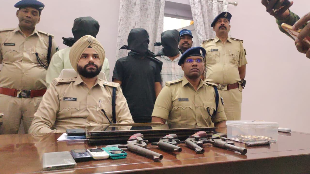 पटना पुलिस को बड़ी कामयाबी हासिल, हथियार के साथ अपराधियों को धर दबोचा