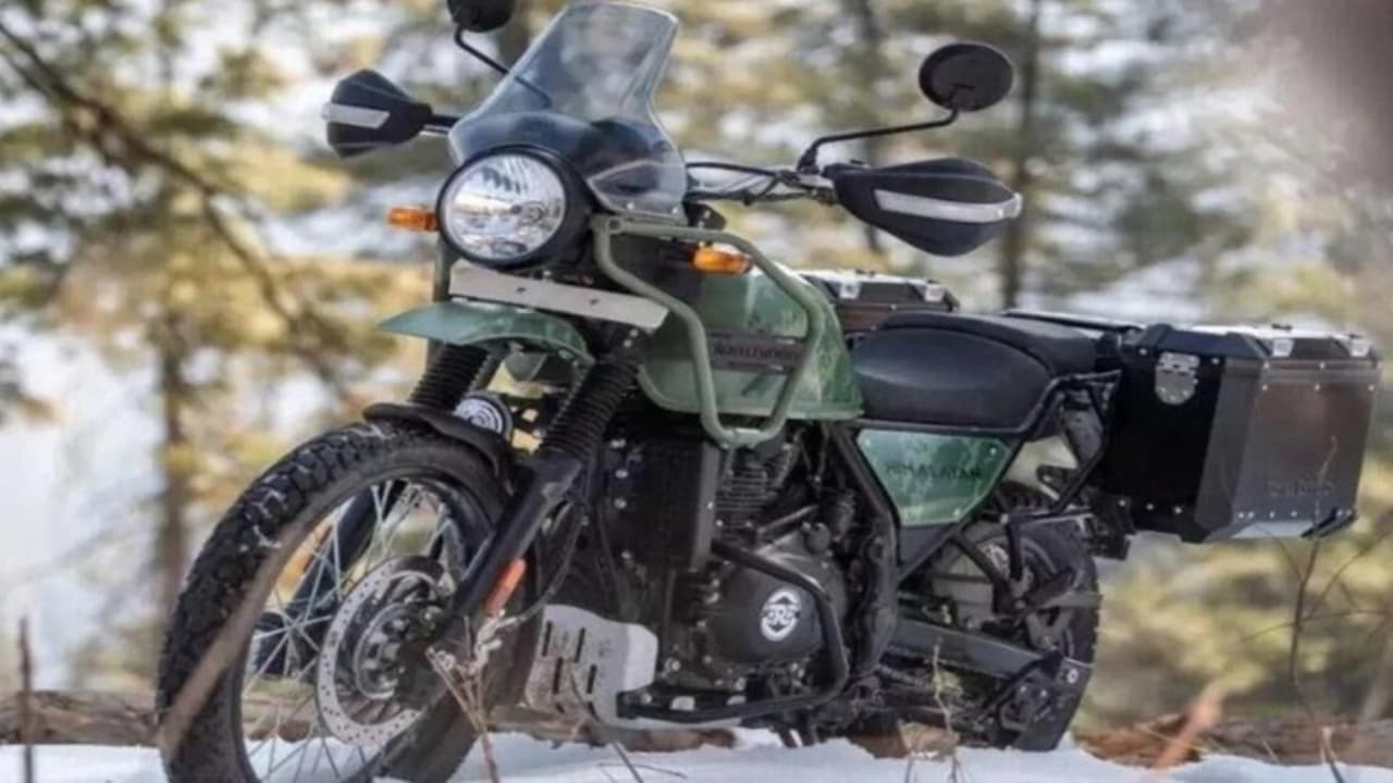 आखिरकार इंतजार हुआ खत्म, रॉयल एनफील्ड ने हिमालयन 450 के धांसू लुक से हटाया पर्दा