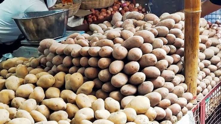 पश्चिम बंगाल सरकार ने झारखंड मे आलू भेजने पर लगाया रोक....