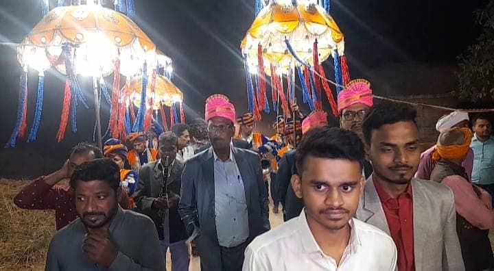 बारात में खेसारी लाल का गाना नहीं बजाने पर छपरा में बवाल, चले ईंट-पत्थर..