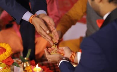 बेटे के तिलक से पहले मां की निकली अर्थी, जानें वजह..