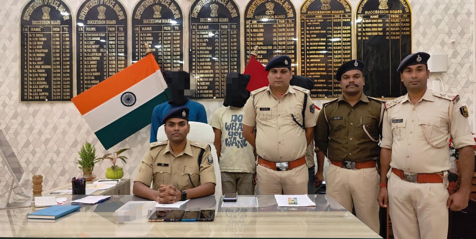 आरा पुलिस ने अवैध हथियार के साथ 5 अपराधियों को किया गिरफ्तार..