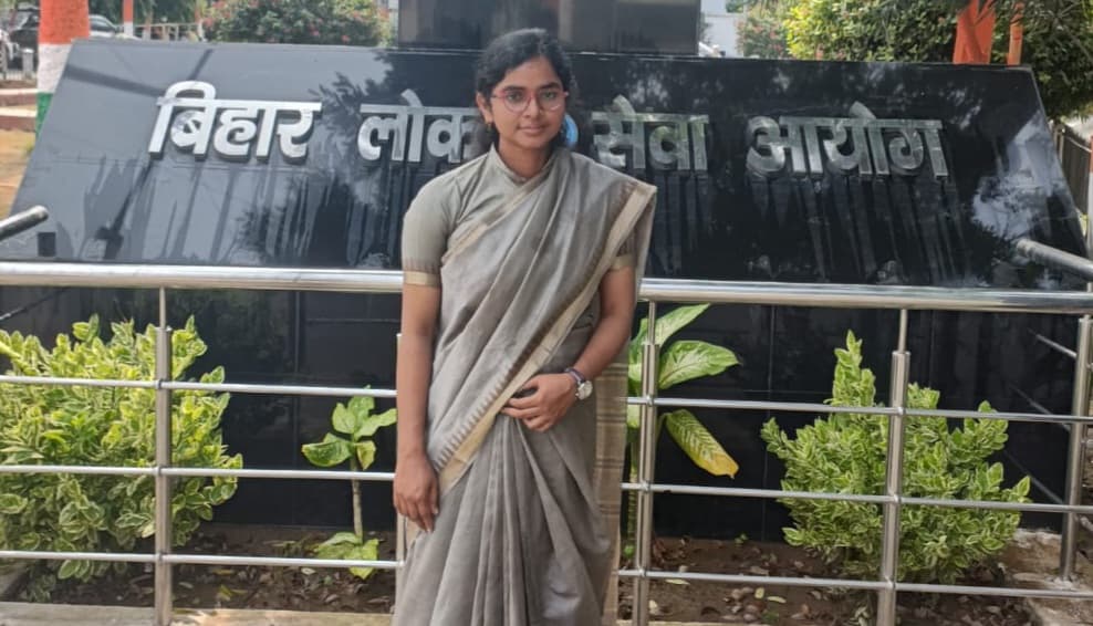 औरंगाबाद की बेटी का कमाल, पहले प्रयास में BPSC के टॉप टेन में बनायी जगह,UPSC का है सपना..