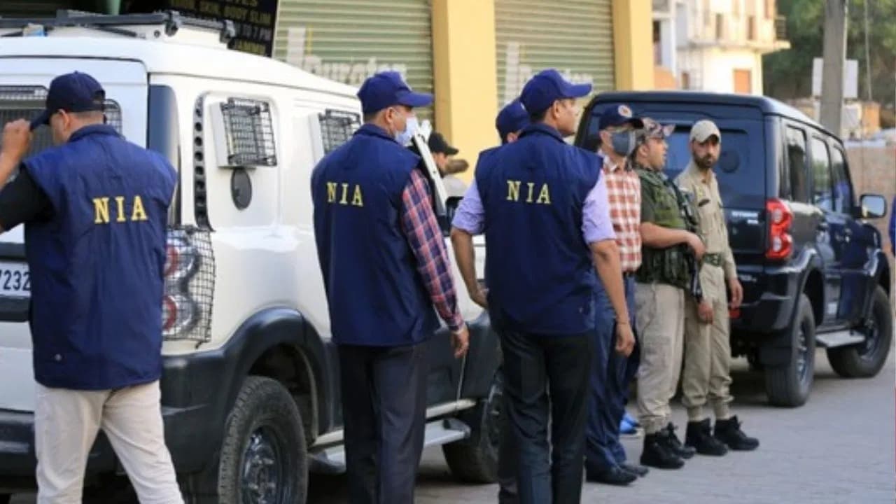 दिल्ली-यूपी समेत 6 राज्यों में NIA की छापेमारी, कई संदिग्ध को हिरासत में लिया