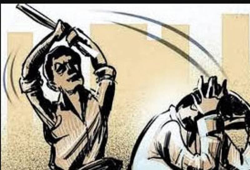 जब पटना में बीच मीटिंग में इनकम टैक्स असिस्टेंट पर ड्राइवर ने तलवार से हमला कर दिया..