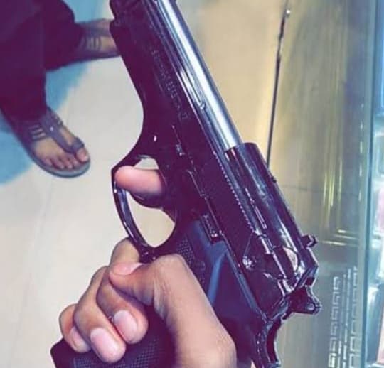 दीपावली के पटाखे के शोर के बीच राजधानी पटना में चांदी कारोबारी की हत्या..