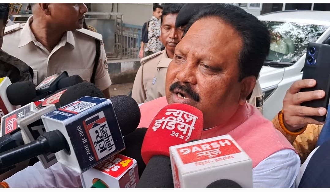 बीजेपी संसद प्रदीप सिंह का बयान