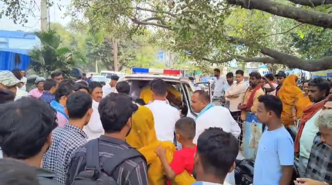 गोपालगंज कोर्ट परिसर में फायरिंग, एक कैदी को लगी गोली..