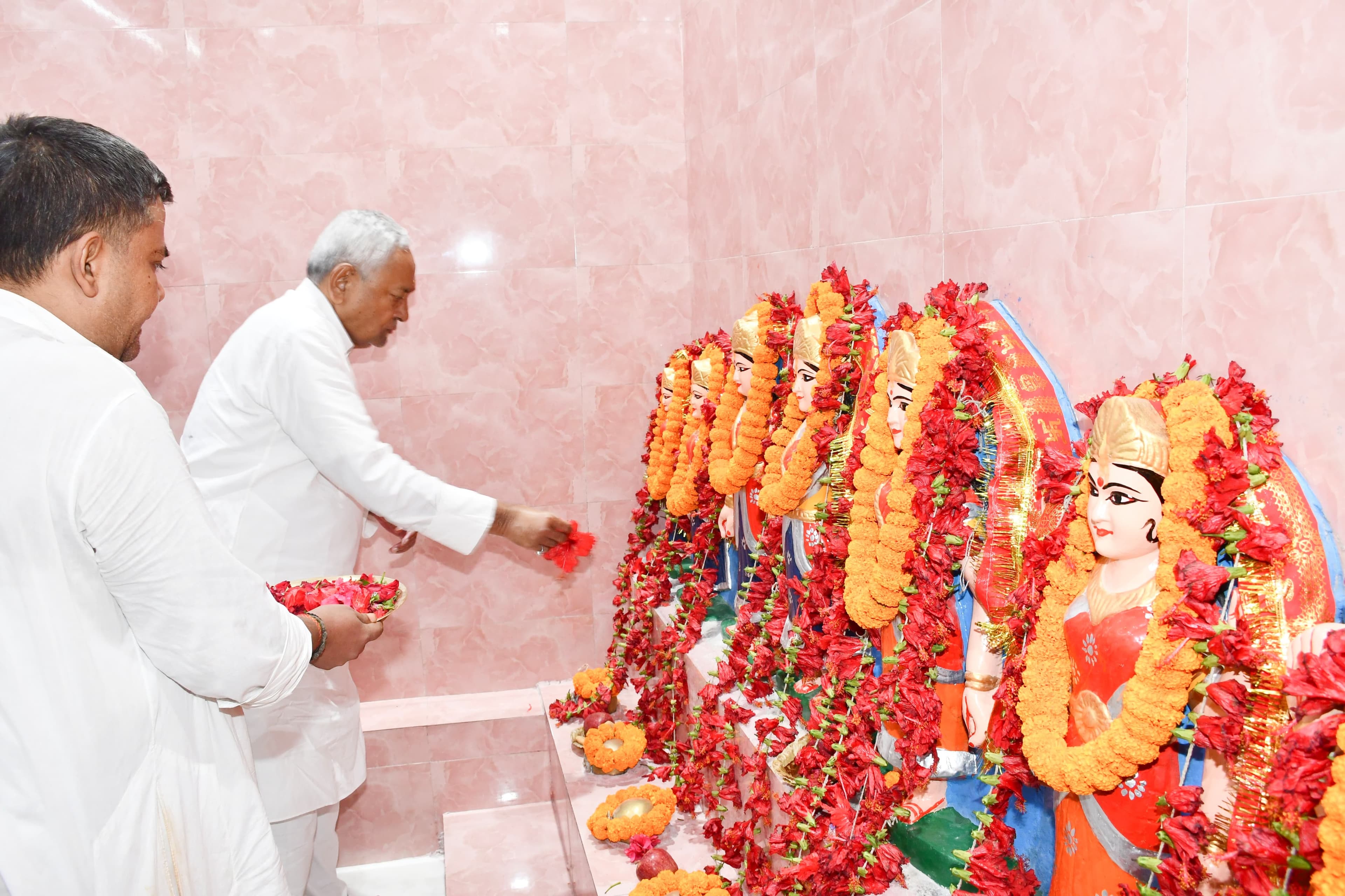 CM नीतीश ने बख्तियारपुर काली मंदिर में की पूजा अर्चना..