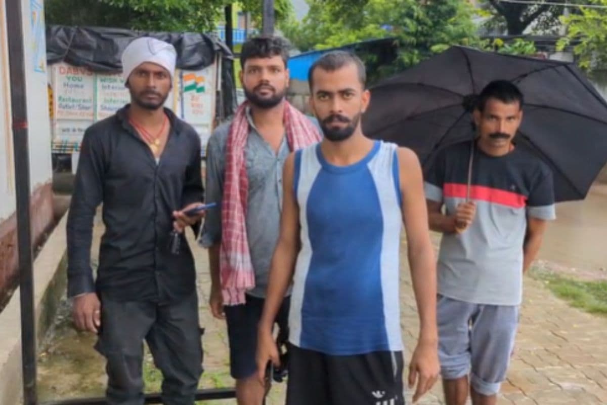 घर में घुस अपराधियों ने की रिटायर्ड पुलिस जवान की हत्या, इलाके में दहशत