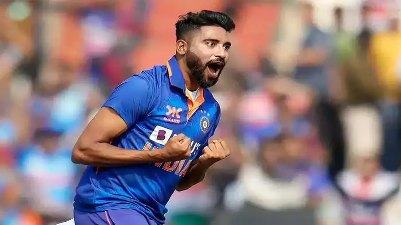 IND vs SL Asia Cup Final: सिर्फ 50 रन पर ऑलआउट श्रीलंका, भारतीय गेंदबाजों का ऐतिहासिक प्रदर्शन