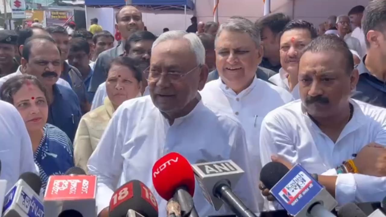 अमित शाह को CM नीतीश का करारा जवाब, बोले -'कभी भी करा लें चुनाव, मजबूती से हैं खड़ा'