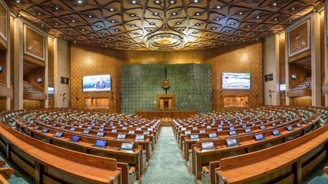 नए संसद भवन में मंत्रियों को अलॉट किये गए कमरे, 18 सितंबर से शुरू होगा विशेष सत्र