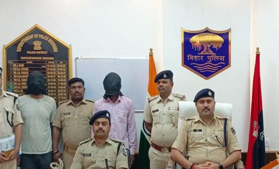 कुख्यात अपराधियों के खिलाफ बेगूसराय पुलिस को मिली बड़ी सफलता..