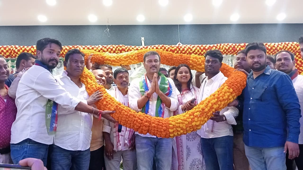 सरकार रोजगार के प्रति गंभीर नहीं, युवा अपने भविष्य को लेकर चिंतित : सुदेश महतो