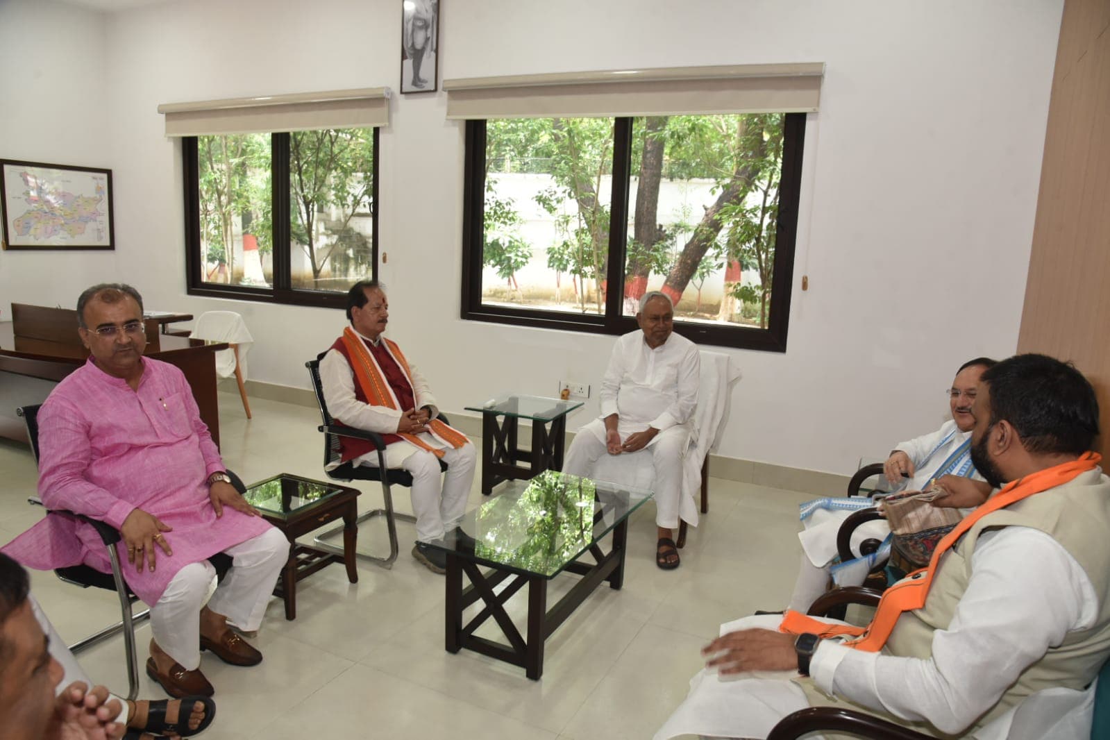 जेपी नड्डा ने सीएम नीतीश कुमार से मुख्यमंत्री आवास में हुई मुलाकात