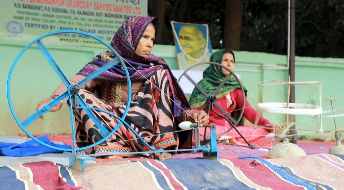 बिहार में खादी की नई उड़ान : 90% अनुदान पर मिल रहा चरखा-करघा