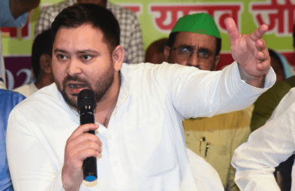 रणनीति पर मंथन : तेजस्वी यादव ने बुलाई RJD विधायक दल की बैठक, इन मुद्दों पर होगी चर्चा...